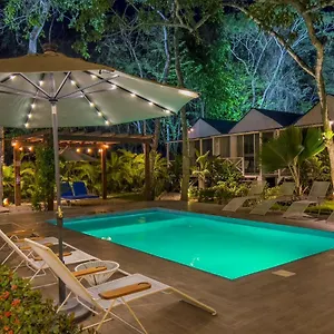 Zensus Hotel Bacalar
